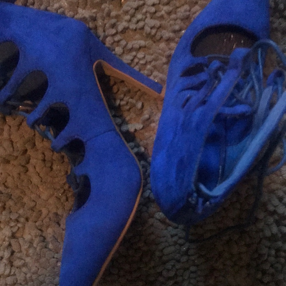 Royal Blue Lace-Up Shoes Size 7.5